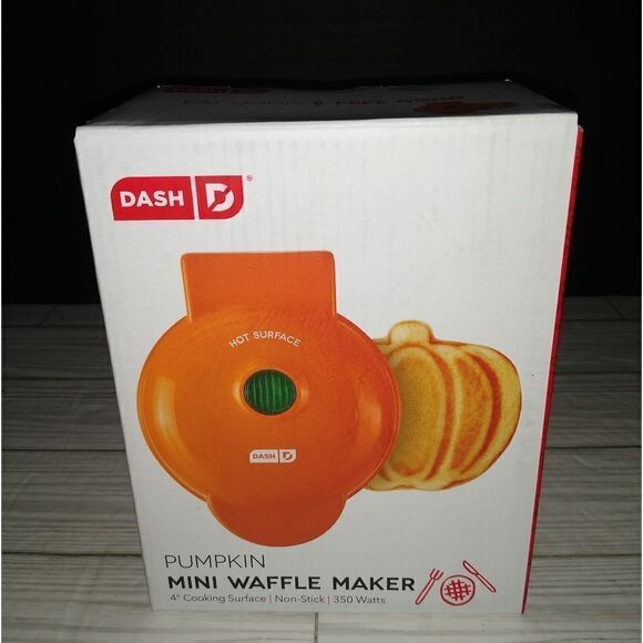 Dash Pumpkin Mini Waffle Maker 4" Cooking Surface Non-stick 350 Watts Orange - Picture 8 of 9